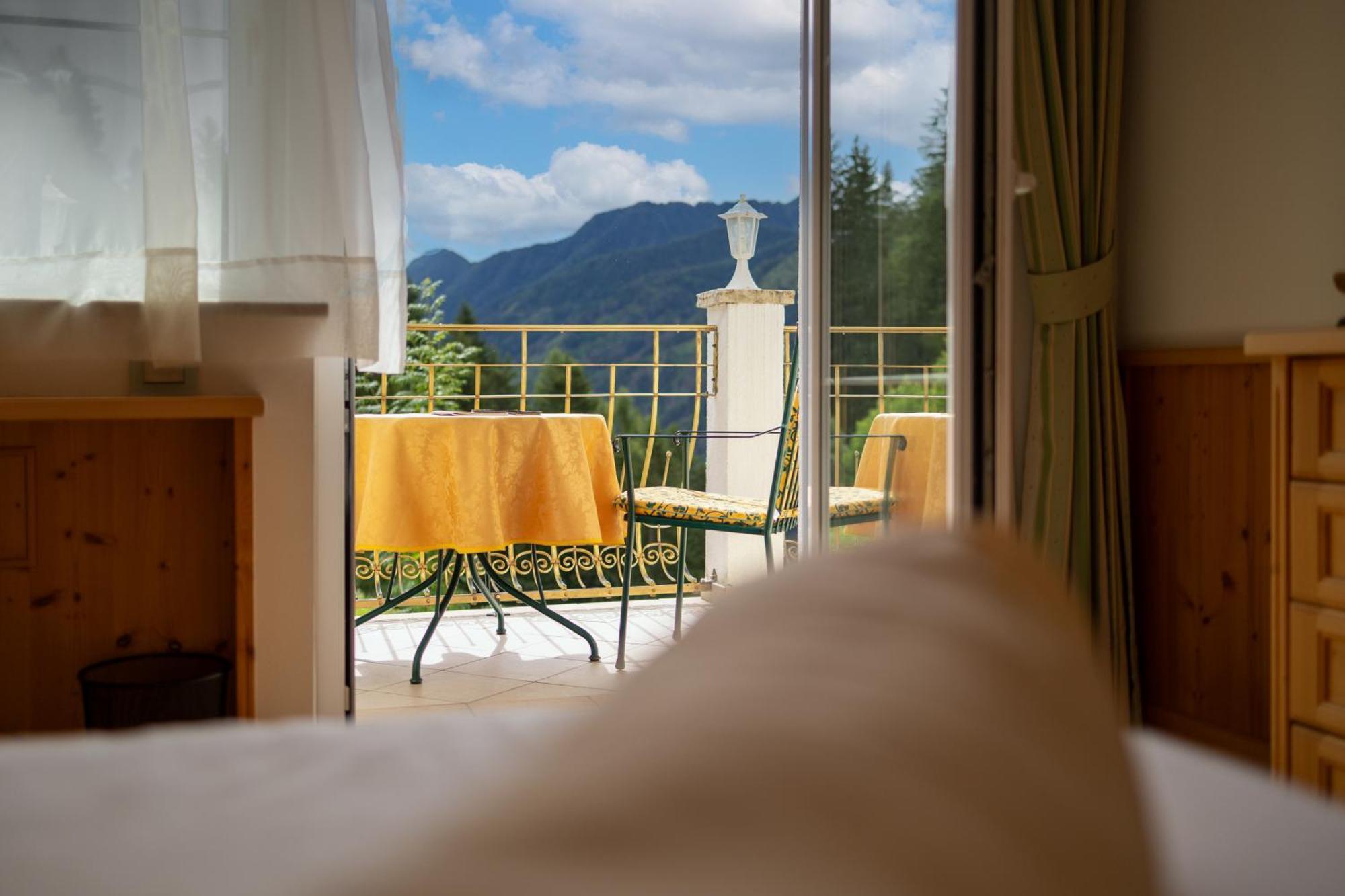 B&B Das Land-Palais - Private Mountain Hideaway Selva dei Molini Buitenkant foto