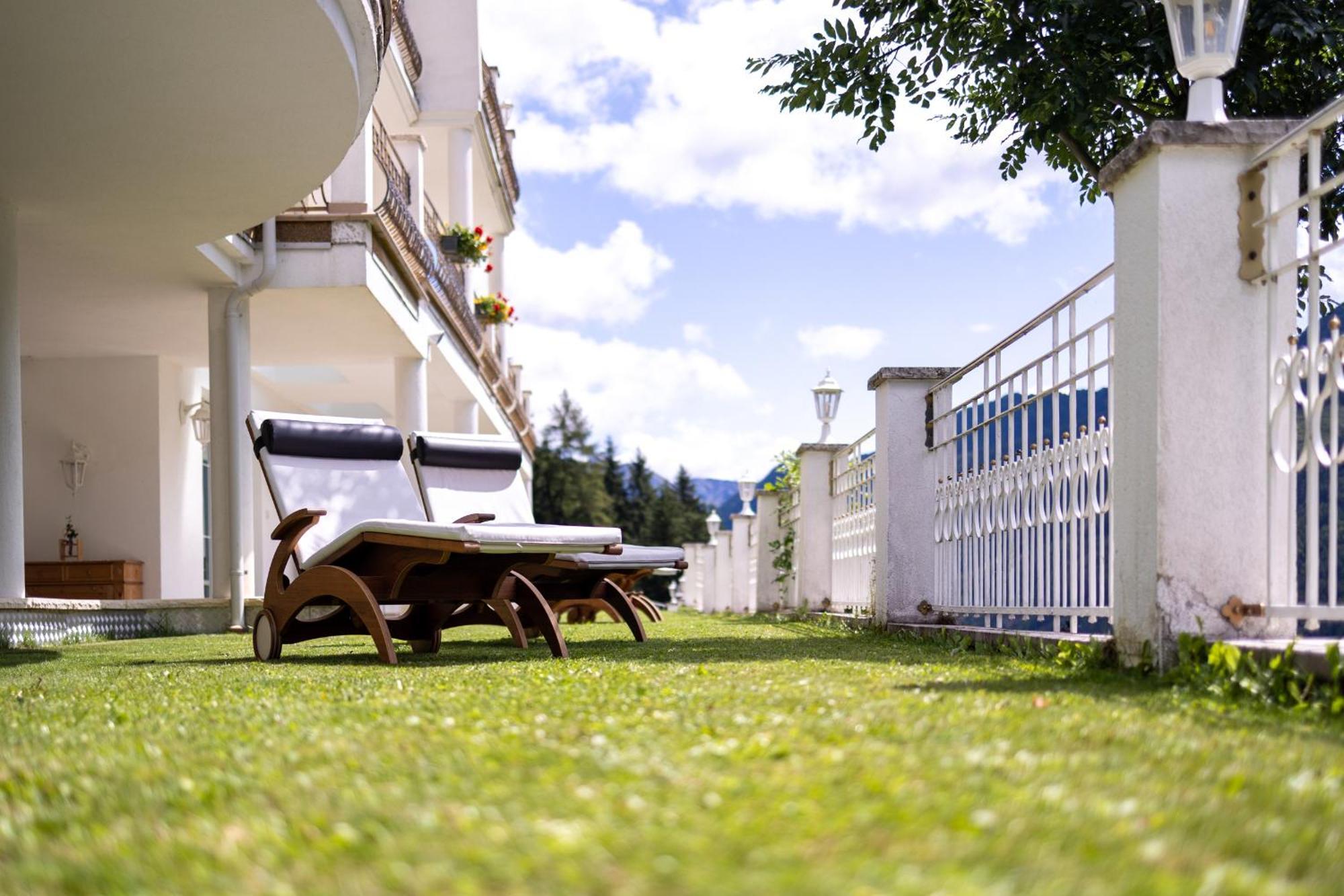 B&B Das Land-Palais - Private Mountain Hideaway Selva dei Molini Buitenkant foto